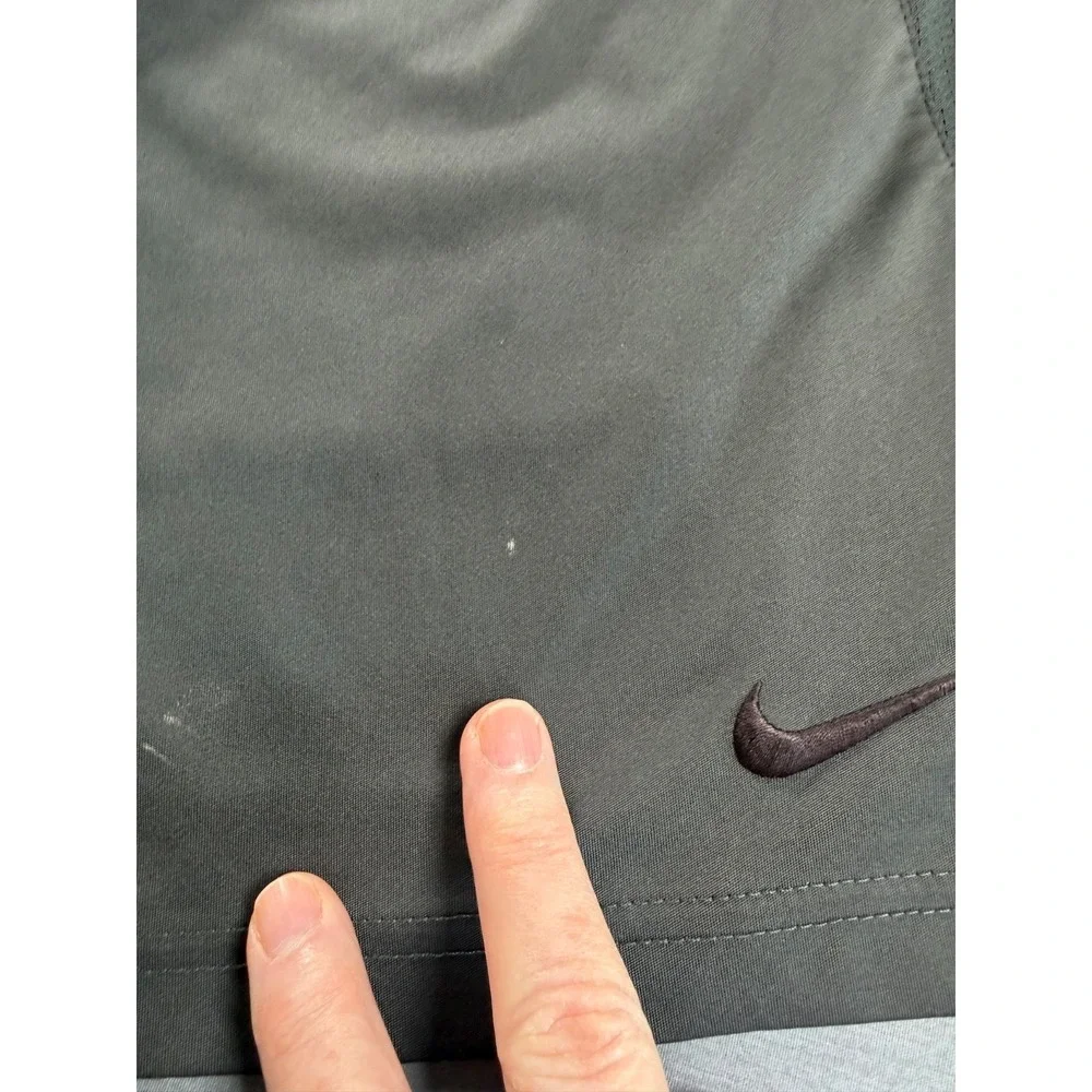 Nike Dri-FIT Mens Size M Hybrid Training Shorts Grey Athletic Pocket Drawstring